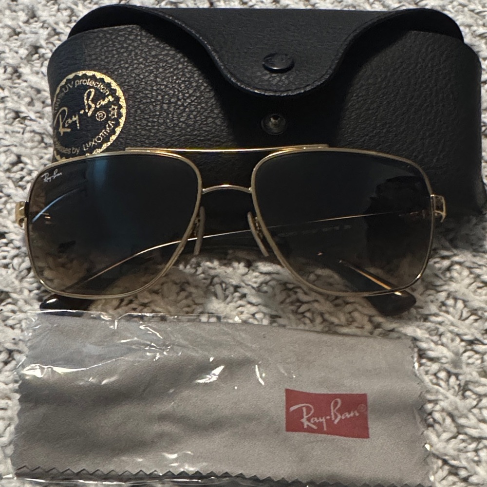 Ray-Ban Gold and Brown Sunglasses - Picture 4 of 9
